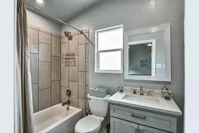 824 S Blue Quail Court, Granbury, TX 76049 - Photo 11