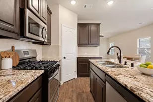 618 Redwood Dr, Greenville, TX 75402 - Photo 11