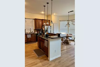 803 Kodiak Circle, Euless, TX 76039 - Photo 7
