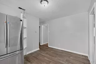 2402 Loyce Dr, Mesquite, TX 75149 - Photo 17