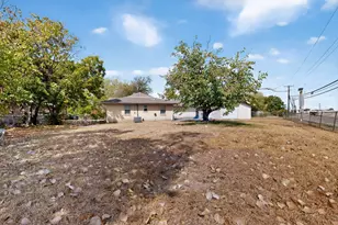 2402 Loyce Dr, Mesquite, TX 75149 - Photo 37