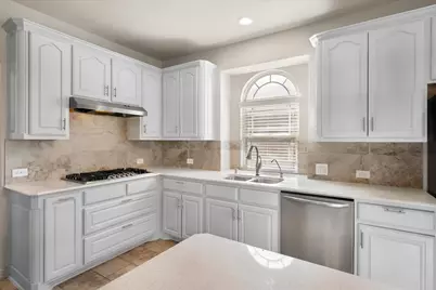 709 Netherfield Parkway, Mansfield, TX 76063 - Photo 13
