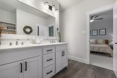 621 N Tyler Street #202, Dallas, TX 75208 - Photo 17