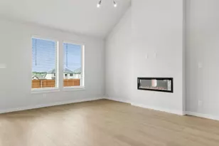 10624 Blakely Crk Rd, Fort Worth, TX 76126 - Photo 13