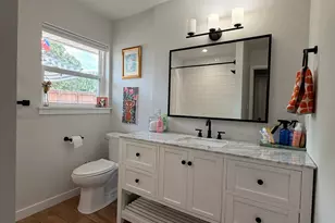 721 Hurstview Dr, Hurst, TX 76053 - Photo 13