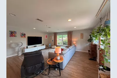 721 Hurstview Drive, Hurst, TX 76053 - Photo 7