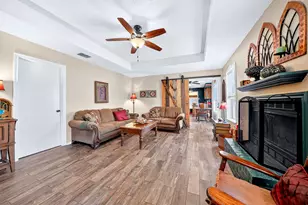 240 Dewey Ct, Irving, TX 75060 - Photo 7