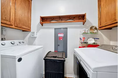 240 Dewey Court, Irving, TX 75060 - Photo 21