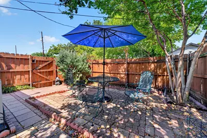 240 Dewey Court, Irving, TX 75060 - Photo 25
