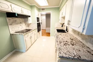 900 N Bowen Rd, Arlington, TX 76012 - Photo 9