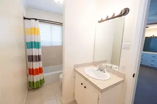 900 N Bowen Rd, Arlington, TX 76012 - Photo 21