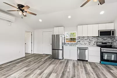 219 Cumberland Trail, Runaway Bay, TX 76458 - Photo 23
