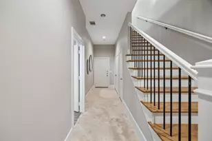 2606 Shelby Ave, Dallas, TX 75219 - Photo 3