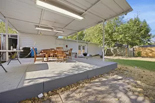 1801 Garden Oaks Dr, Irving, TX 75061 - Photo 31