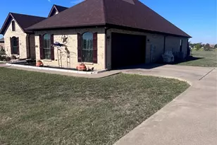 1055 Chartres, Oak Ridge, TX 75142 - Photo 5