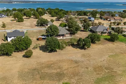 115 Lakeview Drive, Runaway Bay, TX 76426 - Photo 39