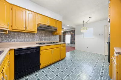 7235 Vecino Drive, Dallas, TX 75241 - Photo 11
