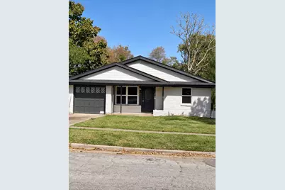 318 18th Street, Grand Prairie, TX 75051 - Photo 1