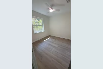 318 18th Street, Grand Prairie, TX 75051 - Photo 7