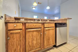 5017 Chapman St, Fort Worth, TX 76105 - Photo 3