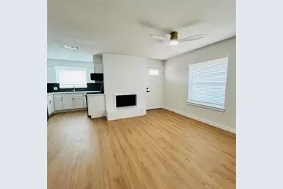 1703 Justin Lyn Street, Arlington, TX 76012 - Photo 5