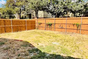 1703 Justin Lyn St, Arlington, TX 76012 - Photo 13