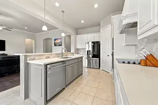 813 Rustic Trl, Midlothian, TX 76065 - Photo 9