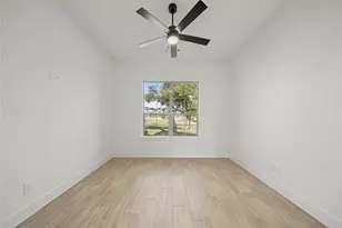 504 Bush Ct, Weatherford, TX 76085 - Photo 5