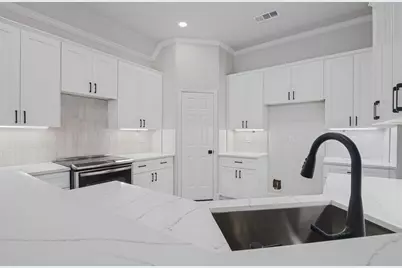 2907 Bluffview Drive, Garland, TX 75043 - Photo 11