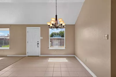 501 Roundrock Lane, Fort Worth, TX 76140 - Photo 11
