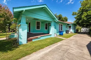 707 W Brooklyn Ave, Dallas, TX 75208 - Photo 1