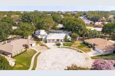 3700 Woodmont Court, Bedford, TX 76021 - Photo 31
