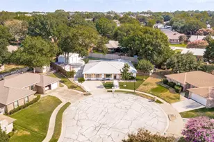 3700 Woodmont Ct, Bedford, TX 76021 - Photo 31