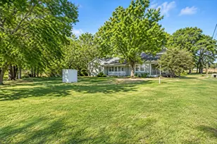 708 E Pine St, Edgewood, TX 75117 - Photo 3