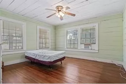 708 E Pine Street, Edgewood, TX 75117 - Photo 17