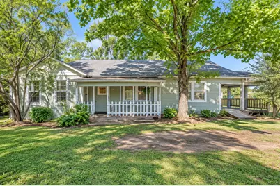 708 E Pine Street, Edgewood, TX 75117 - Photo 1