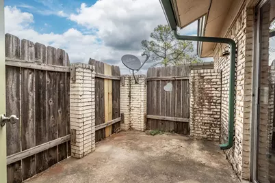 726 E Pecan Street, Hurst, TX 76053 - Photo 15
