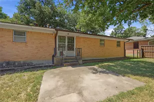 1303 Lafayette Dr, Denison, TX 75020 - Photo 25