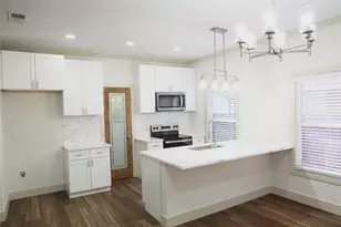 1417 Circle Park Blvd, Fort Worth, TX 76164 - Photo 3