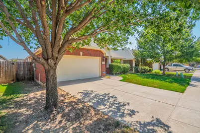 712 Cheryl Street, Crowley, TX 76036 - Photo 21