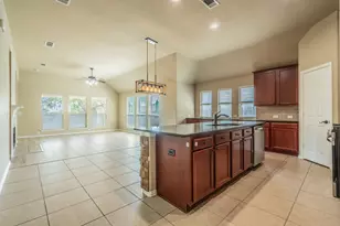 712 Cheryl St, Crowley, TX 76036 - Photo 9