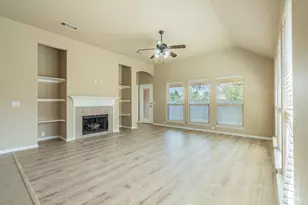 712 Cheryl St, Crowley, TX 76036 - Photo 3