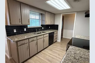 5912 Pleasant Hill Drive, Arlington, TX 76016 - Photo 3