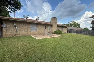 5912 Pleasant Hill Dr, Arlington, TX 76016 - Photo 11