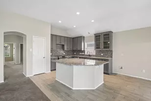 517 Azalea Dr, Glenn Heights, TX 75154 - Photo 13