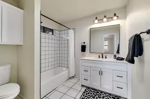 4212 Joshua Ln, Dallas, TX 75287 - Photo 9