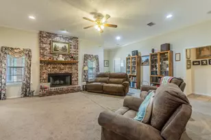 704 Saratoga Dr, Robinson, TX 76706 - Photo 3