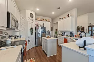 1400 Quail Crk Dr, Cleburne, TX 76033 - Photo 7