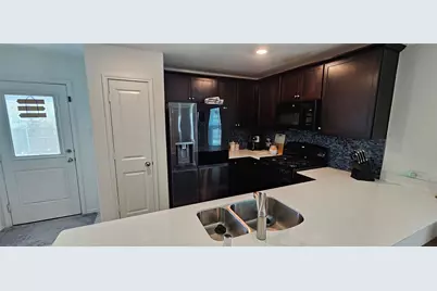 7521 Larson Lane, McKinney, TX 75071 - Photo 5