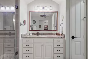 2809 Creekway Dr, Carrollton, TX 75010 - Photo 19